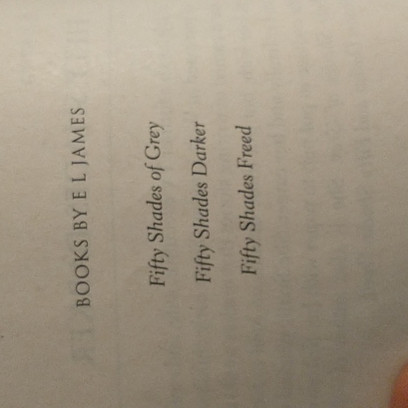 Fifty shades of grey trilogy - Picture 4 of 8
